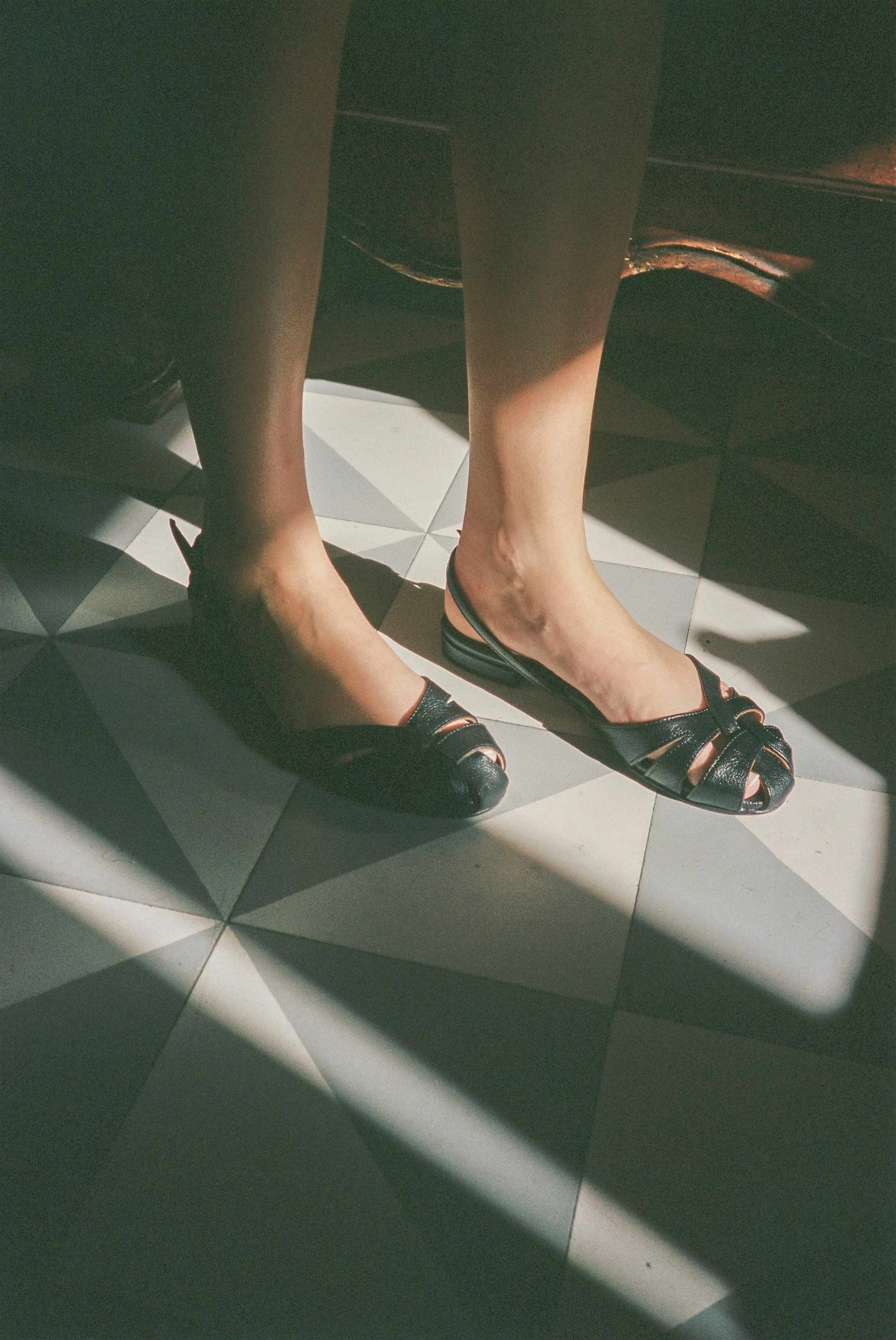 Banie 20 Grained soft calf Black