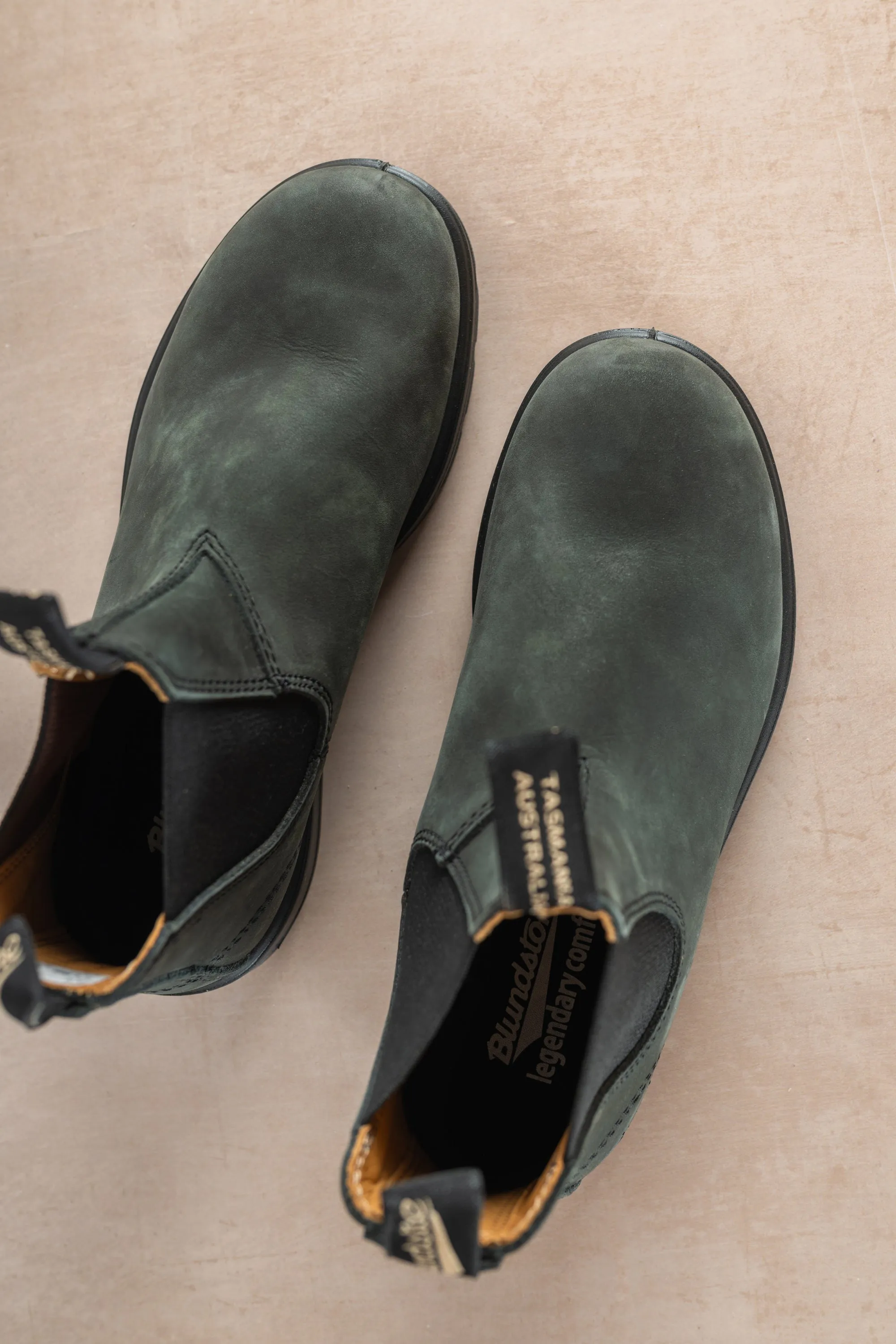 Blundstone #587 Rustic Black Boots