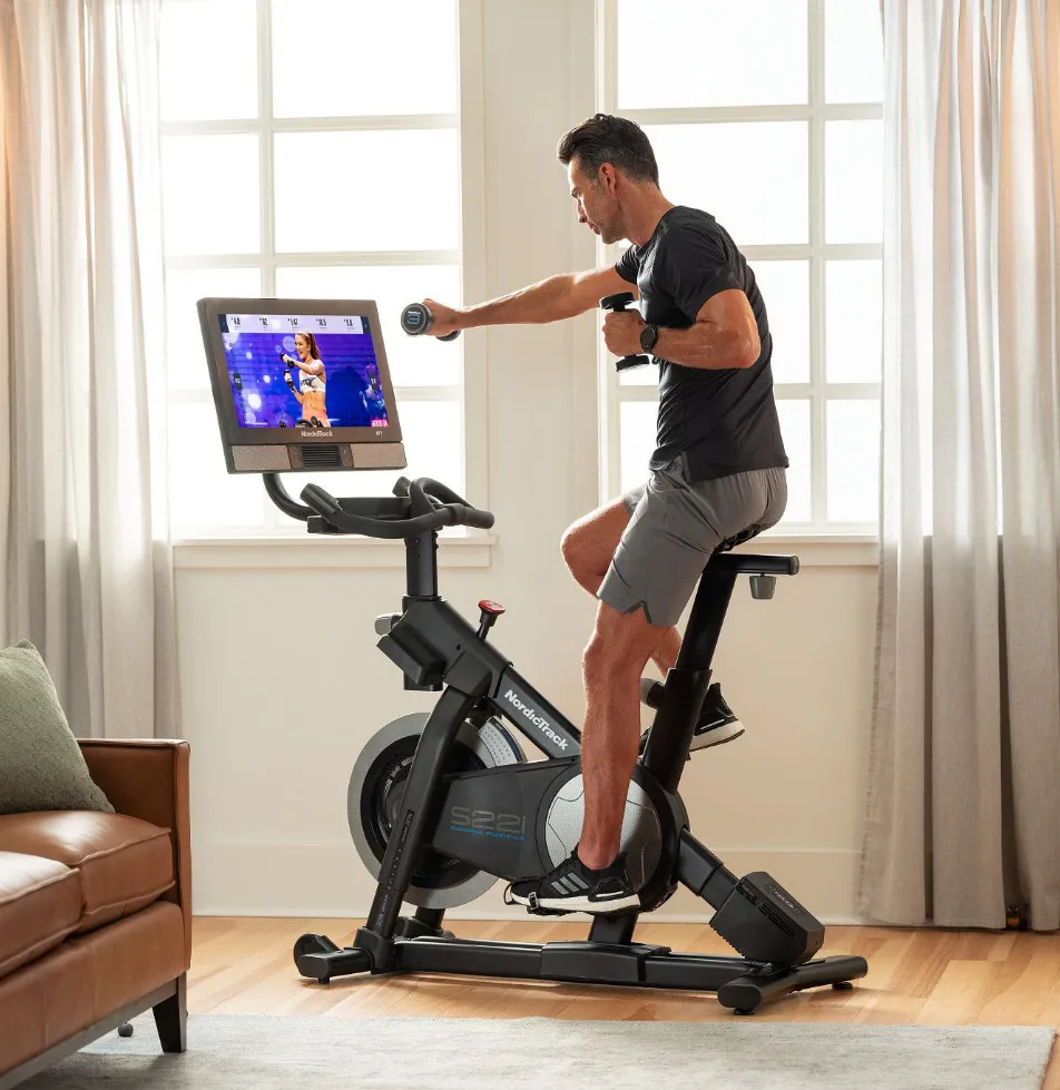 FLOOR MODEL NordicTrack Commercial S22i Studio Cycle