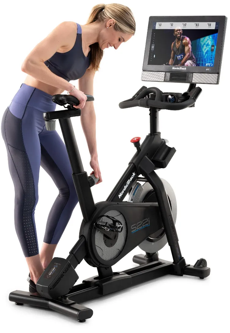 FLOOR MODEL NordicTrack Commercial S22i Studio Cycle