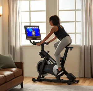FLOOR MODEL NordicTrack Commercial S22i Studio Cycle