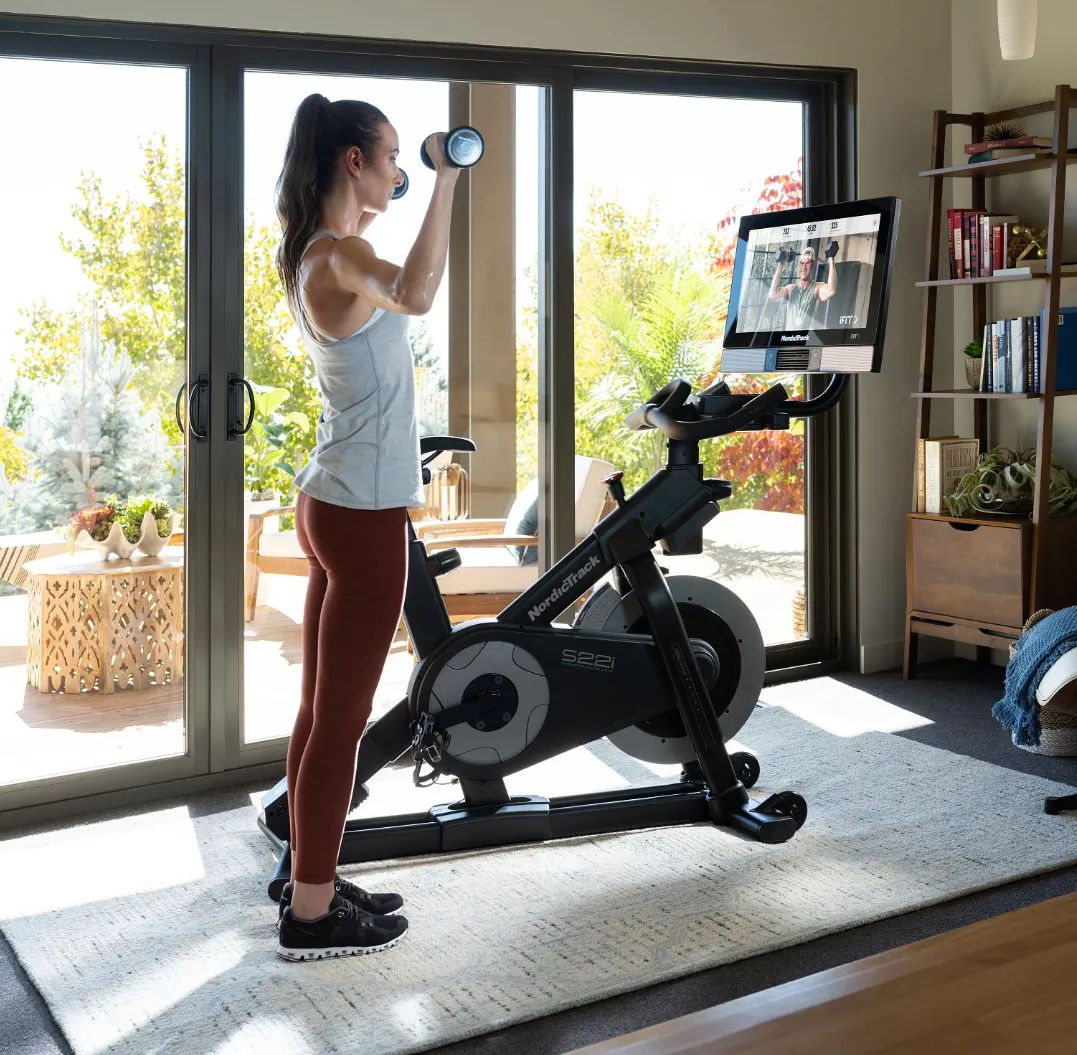 FLOOR MODEL NordicTrack Commercial S22i Studio Cycle
