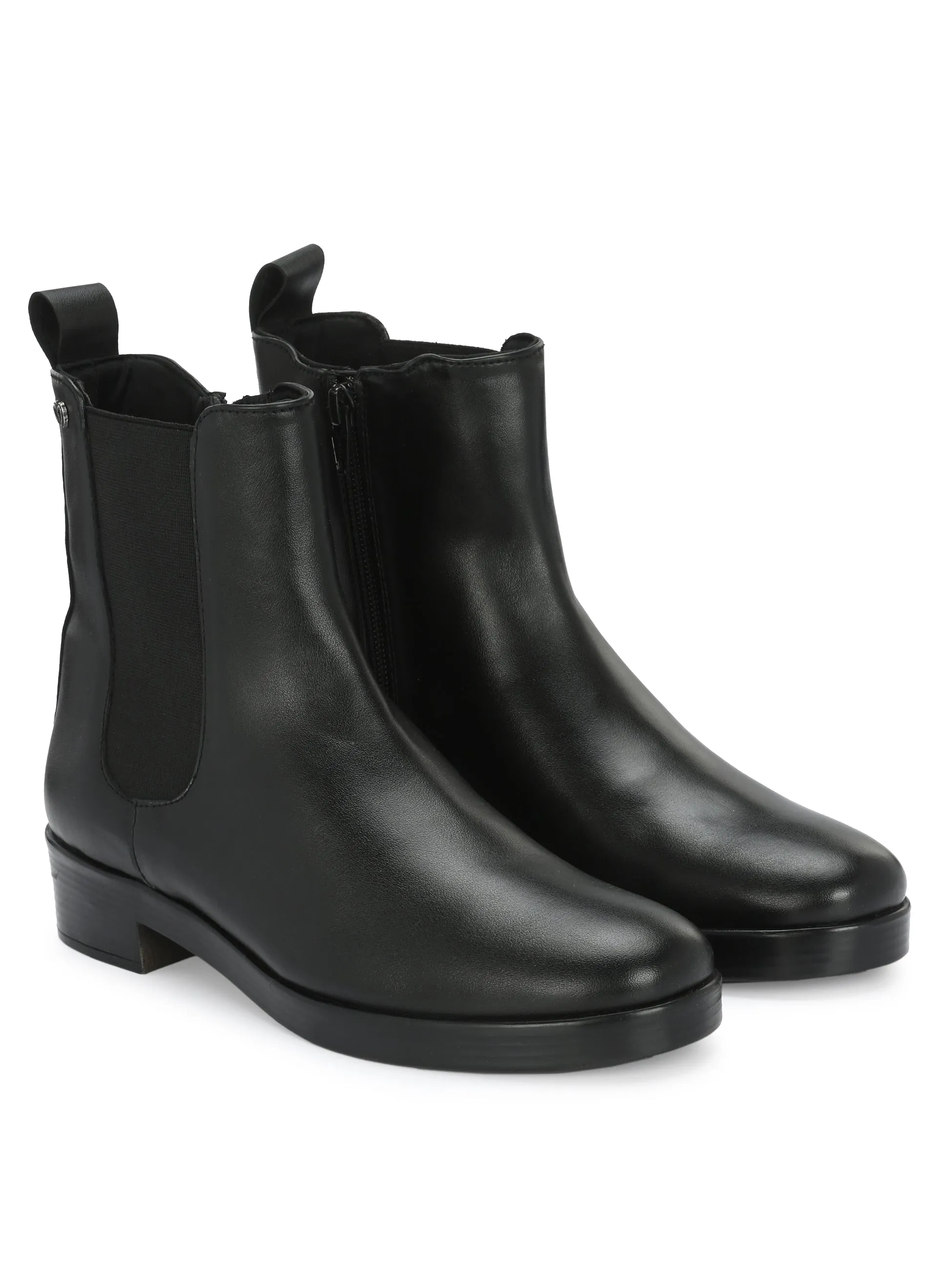 Flora Women's Chelsea Boots