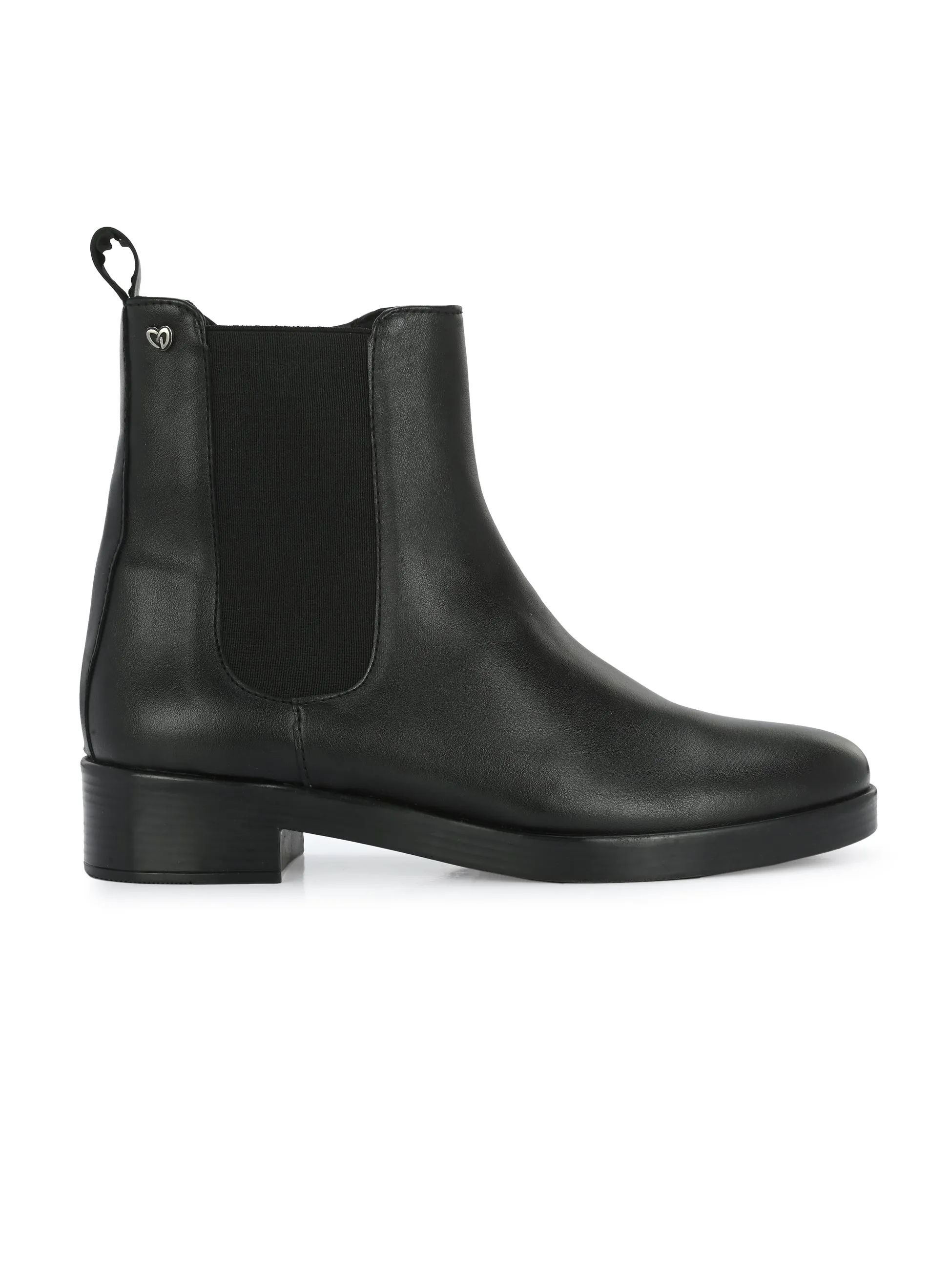 Flora Women's Chelsea Boots