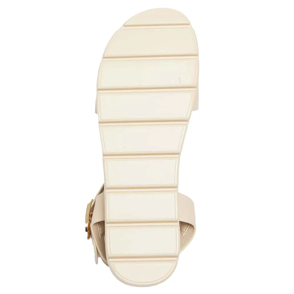 Frankie Sandal in Beige Smooth