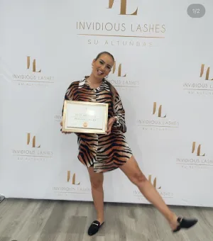 Handmade Russian Volume - Wet, Wispy & Strip Lash Course - In Person Training