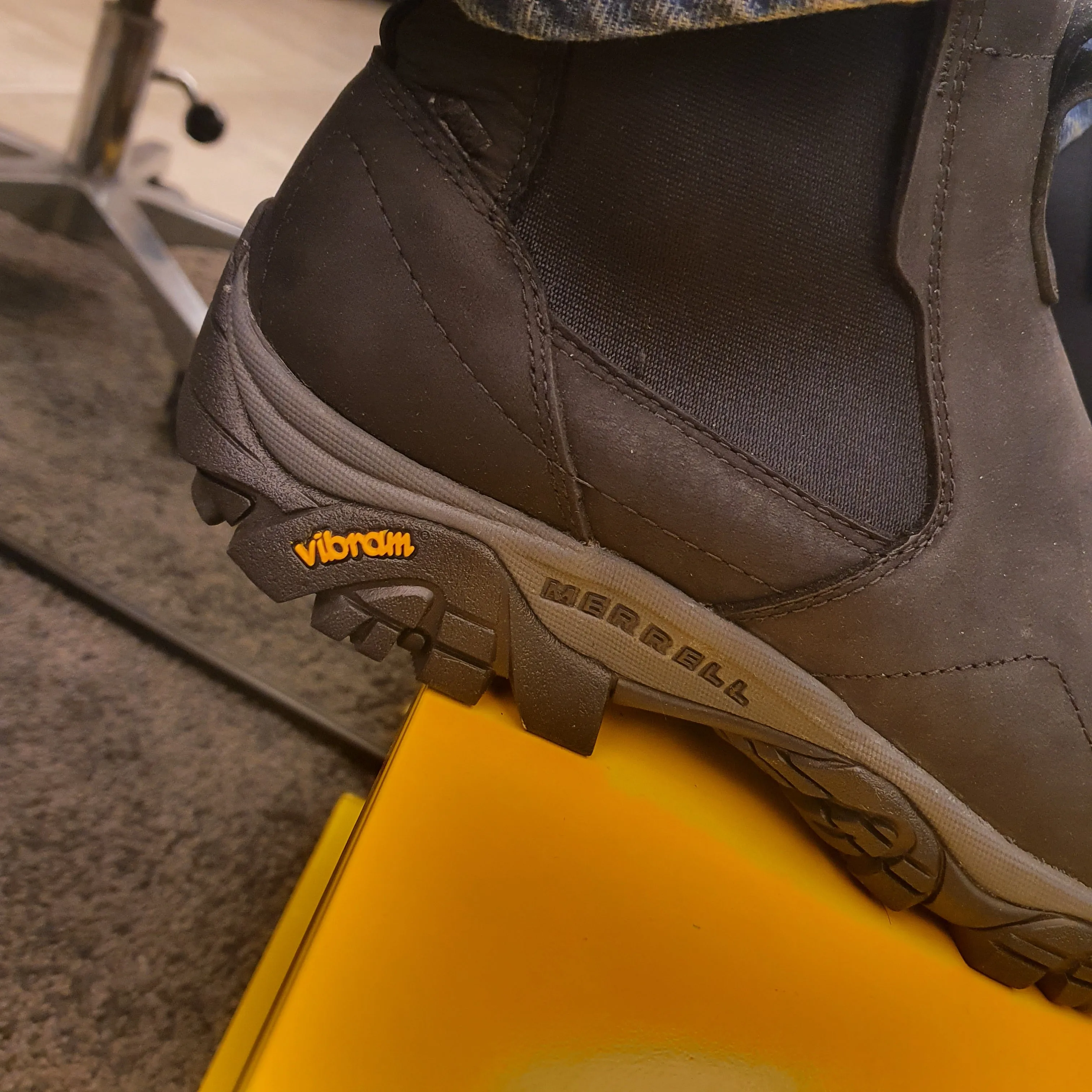 Merrell chelsea boots