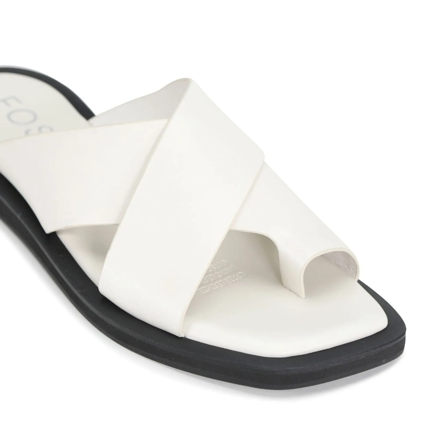 MISHK LEATHER CROSSOVER SANDALS