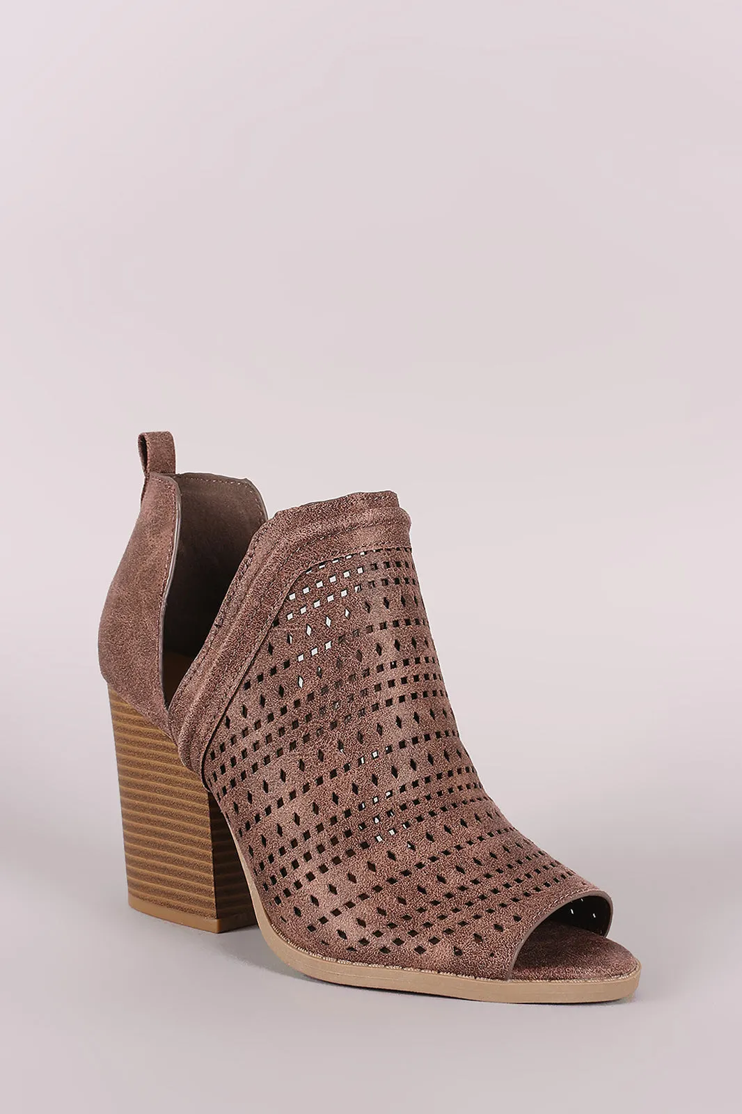 Qupid Perforated V-Cut Chunky Heeled Distressed Ankle Boots