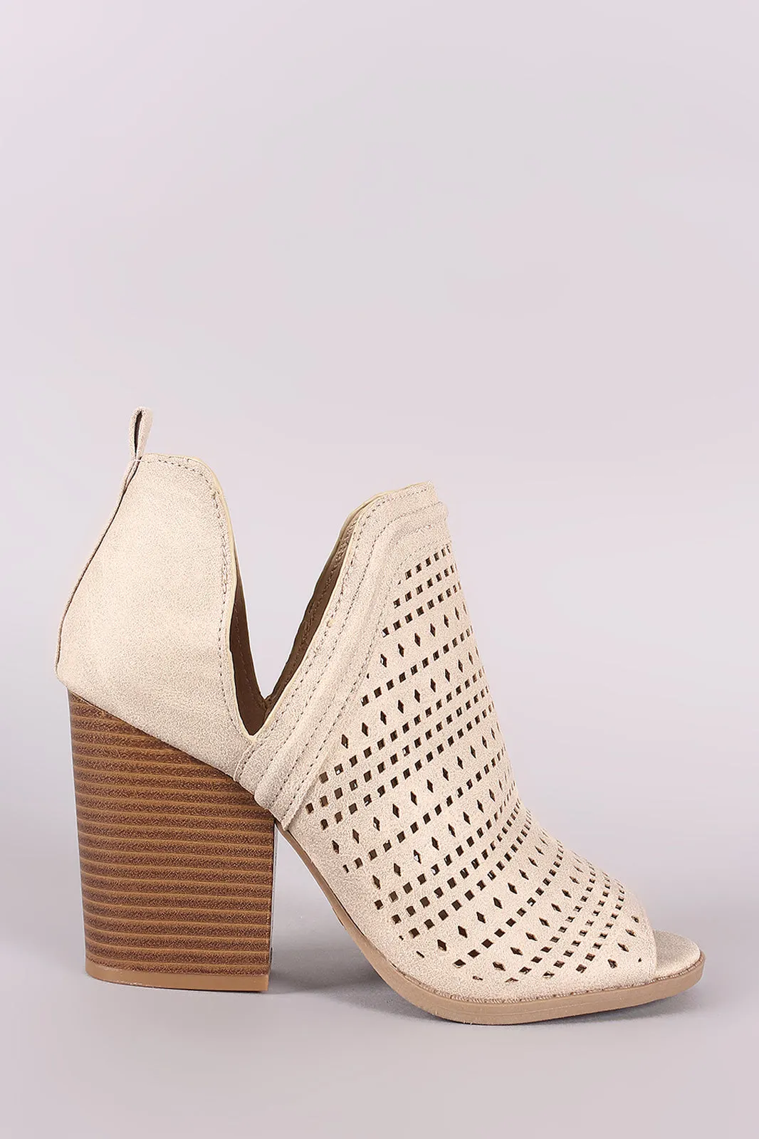 Qupid Perforated V-Cut Chunky Heeled Distressed Ankle Boots