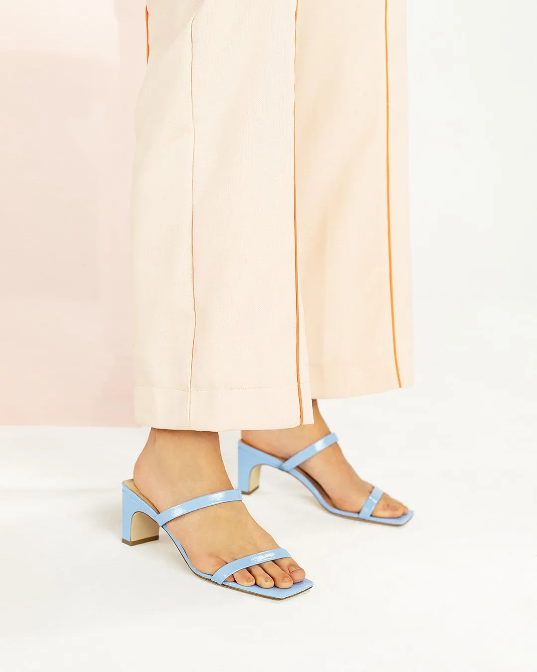 Yuki Light Blue Leather Sandals