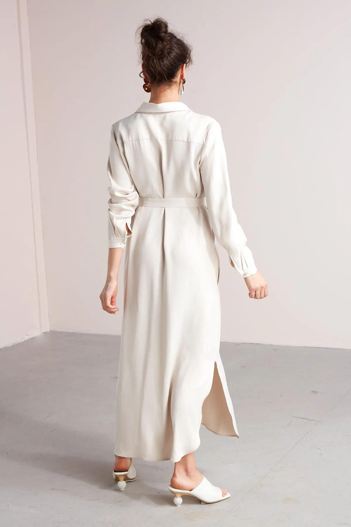 ZUMA A silhouette midi shirt dress in pearl white