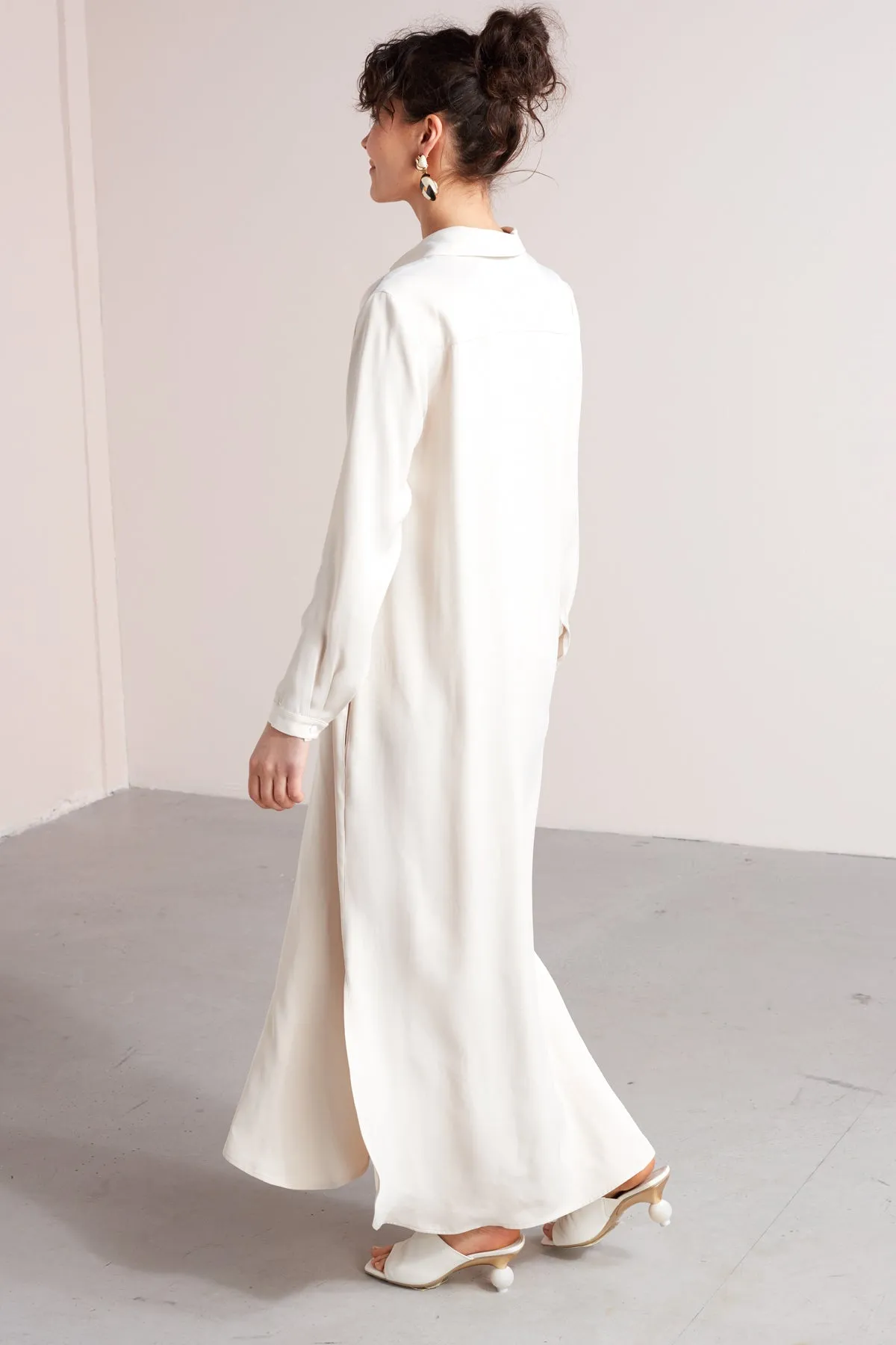 ZUMA A silhouette midi shirt dress in pearl white