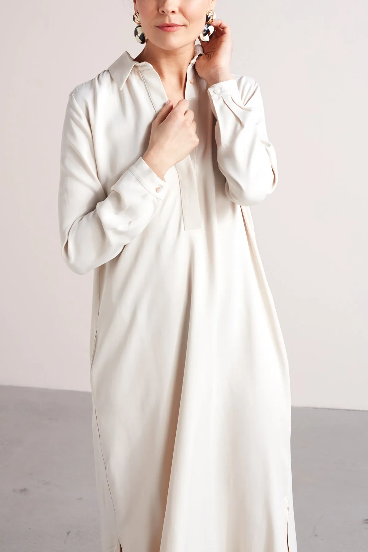 ZUMA A silhouette midi shirt dress in pearl white